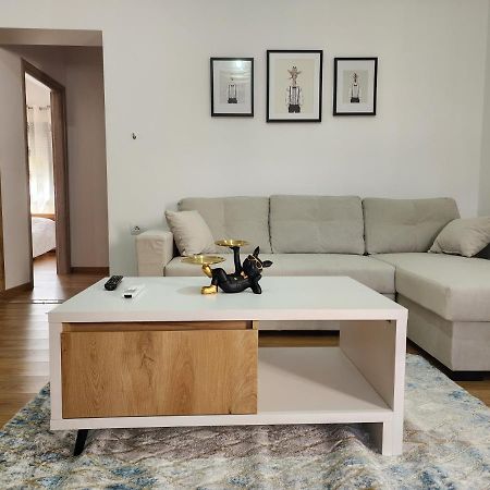 Brana Apartments Саранда Екстер'єр фото
