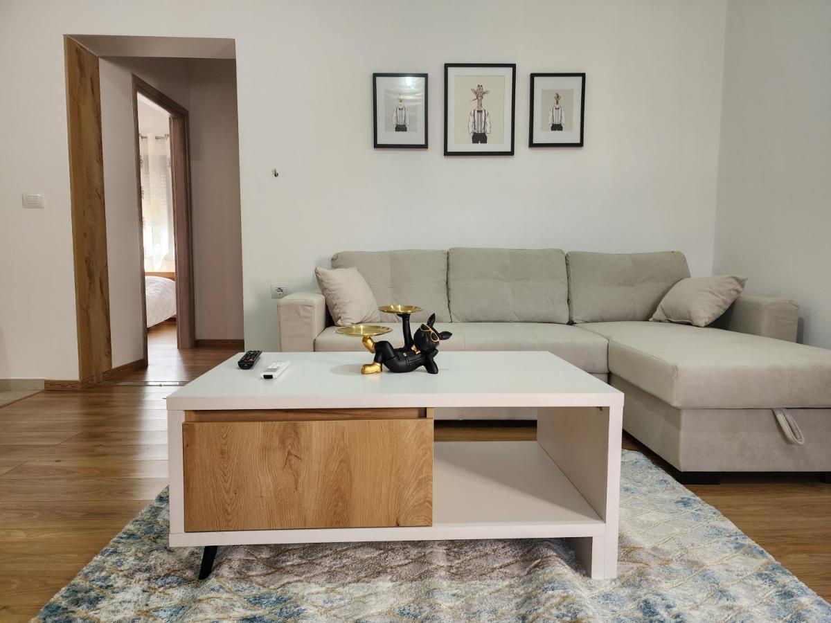 Brana Apartments Саранда Екстер'єр фото