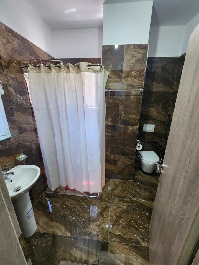 Brana Apartments Саранда Екстер'єр фото