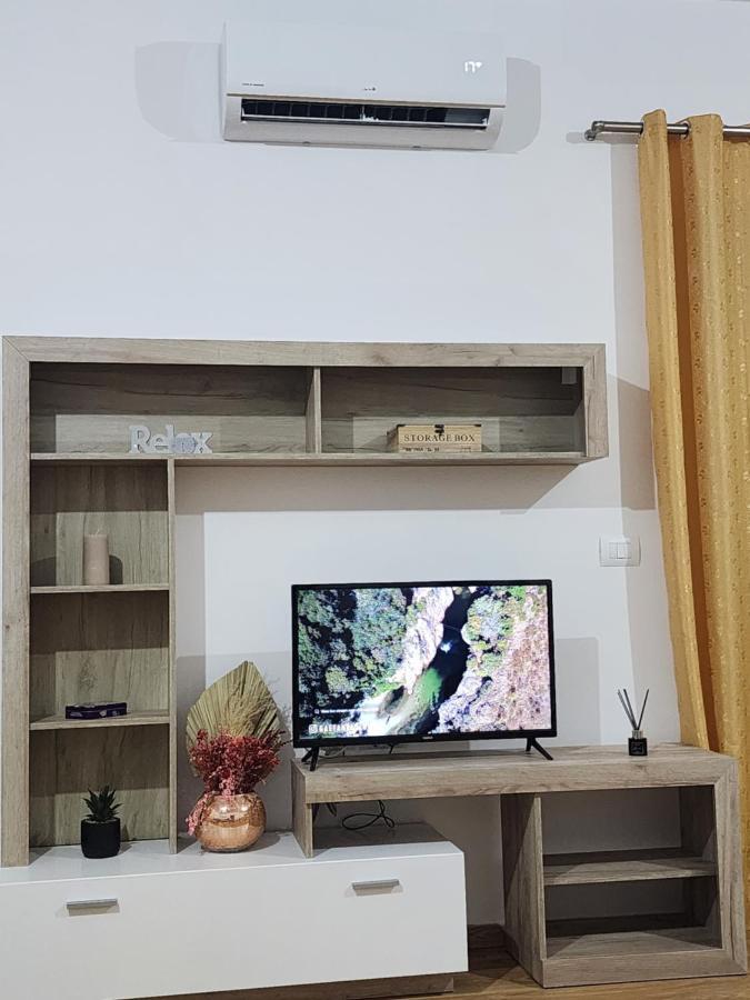 Brana Apartments Саранда Екстер'єр фото