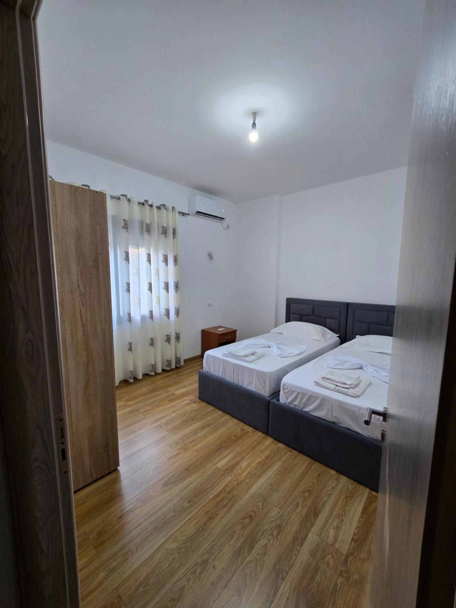 Brana Apartments Саранда Екстер'єр фото